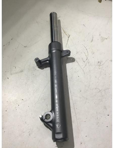 Té de fourche droit YAMAHA X-MAX 125 - 2006/2009 - 417.580