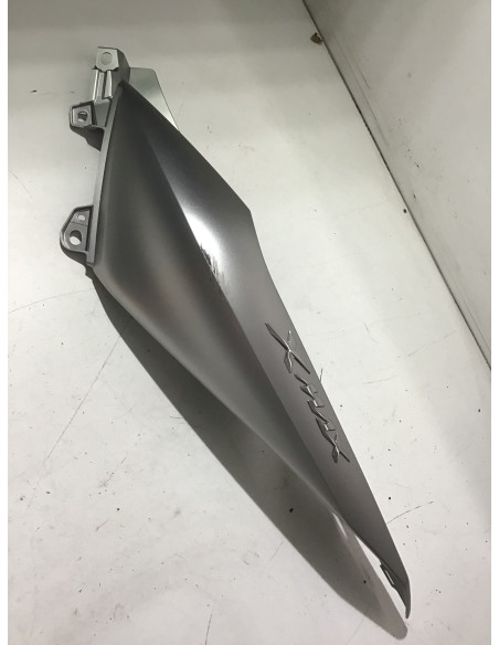 Flanc de selle gauche YAMAHA X-MAX 125 - 2018 - BL1-F1731-00 Occasion