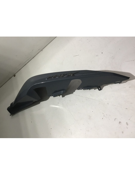 Flanc de selle droit YAMAHA X-MAX 125 - 2018/2019 -