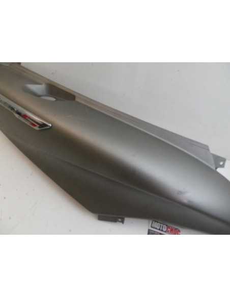 Flanc de selle droit YAMAHA MAJESTY S 125 - 2015 - 1DK-F1731-00