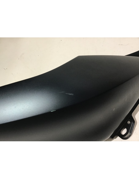Flanc de selle droit YAMAHA X-MAX 125 - 2018/2019 - BL1-F1741-00