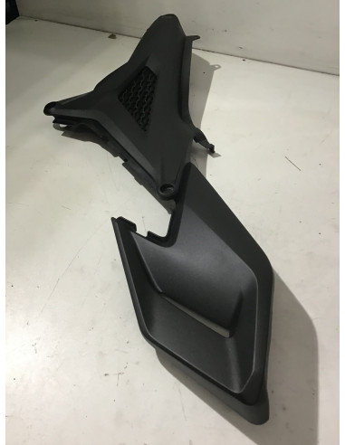 Cache latéral droit HONDA NCX 750 - 2024 - 83511-MKW-D00