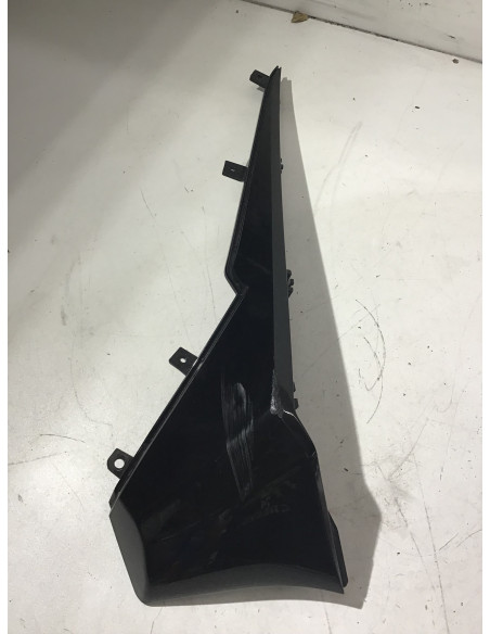 Bas de caisse droit HONDA FORZA 125 - 2018/2020 - 64431-K0B-T000 Occasion