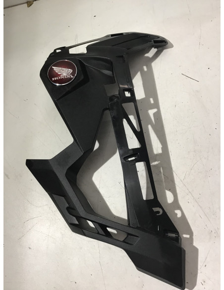 Cache latéral droit HONDA AFRICA TWIN 1100 NT - 2022 - 64321-MLN-E00 Occasion