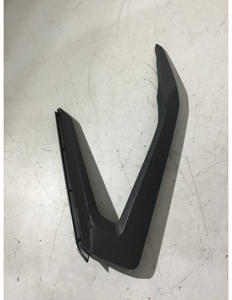 Cache latéral droit HONDA FORZA 125 - 2021 - 64550-K1B-T000 Occasion