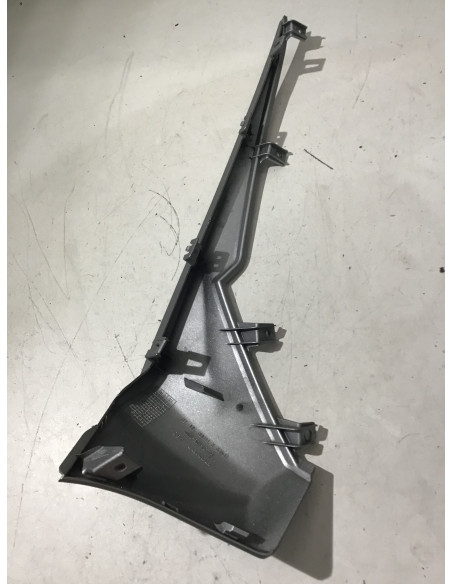 Bas de caisse droit HONDA FORZA 125 - 2018/2020 - 64431-K0B-T000