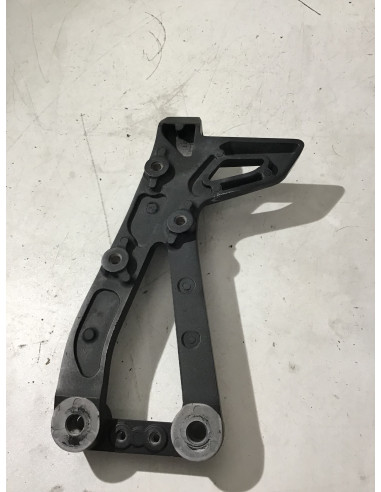 Platine repose-pied arrière gauche YAMAHA MT09 TRACER 900 - 2021/2024 - B5U-4