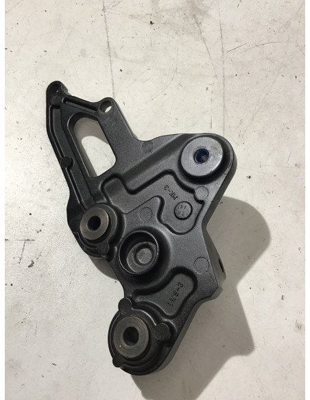 Platine repose-pied avant droit YAMAHA MT07 700 - 2019 -