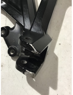 Platine repose-pied arrière droit HONDA AFRICA TWIN 1000 - 2016/2019 - Occasion 2