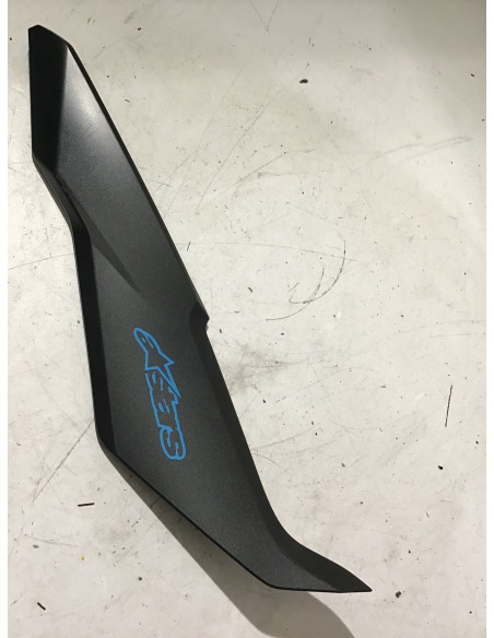 Cache latéral droit HONDA CBF 500 - 2016 - 83611-MJW-J000 Occasion