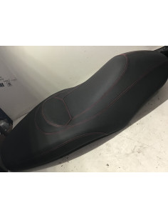 Selle YAMAHA X-MAX 250 - 2010/2013 - 37P-F4730-00 État Neuf