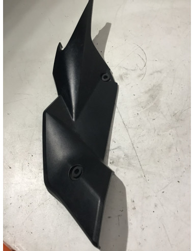 Cache latéral droit SUZUKI GSR 750 - 2011/2016 - 47511-08J00