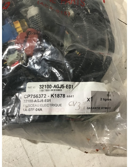 Faisceau électrique KYMCO AK 550 cv3 - 2023/2024 - 32100-AGJ5-E01 Faisceau électrique KYMCO AK 550 cv3 - 2023/2024 - 32100-AGJ5-E01