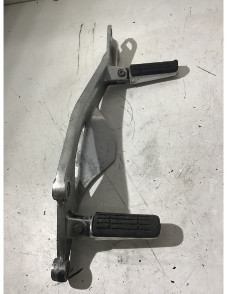 Platine repose-pied gauche YAMAHA TDM 900 - 2002/2014 -