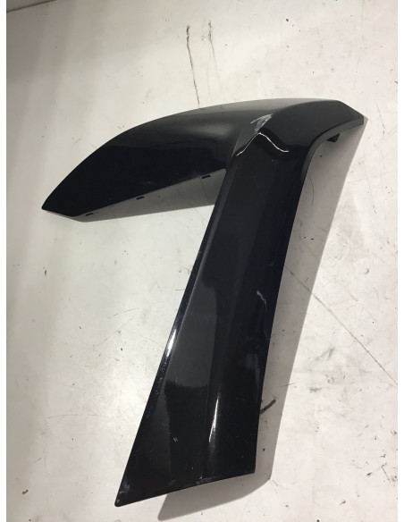 Cache latéral droit YAMAHA T-MAX 560 - 2022/2023 - BBW-2835V-00 Occasion