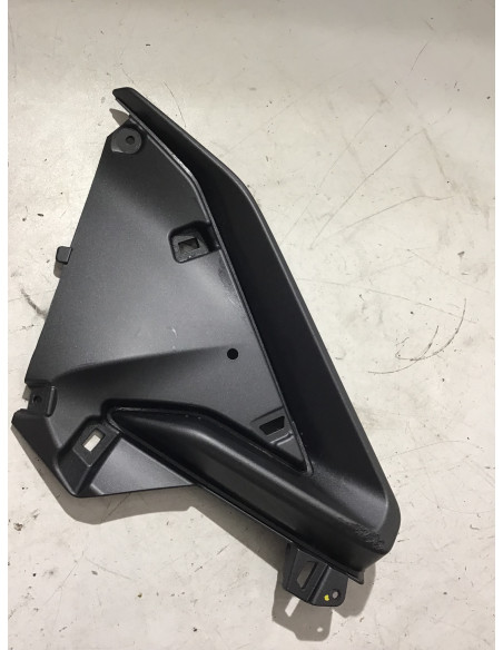 Flanc de carénage droit HONDA FORZA 125 - 2018/2020 - 64530-KOB-T000 Occasion