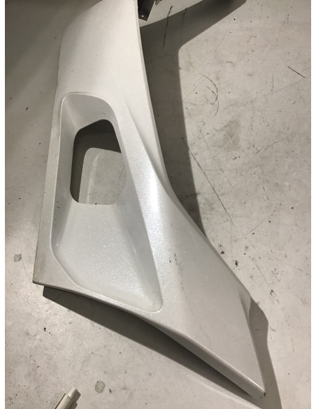 Bas de caisse gauche HONDA PCX 125 - 2021/2022 - 64432-K1Z-J100