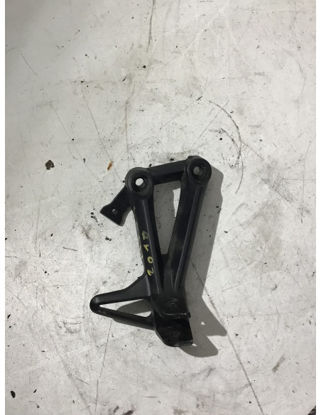 Platine repose-pied arrière droit YAMAHA MT09 900 - 2017/2018 - 1RC5 Occasion