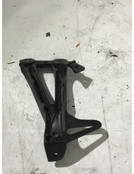 Platine repose-pied arrière droit YAMAHA MT09 900 - 2017/2018 - 1RC5