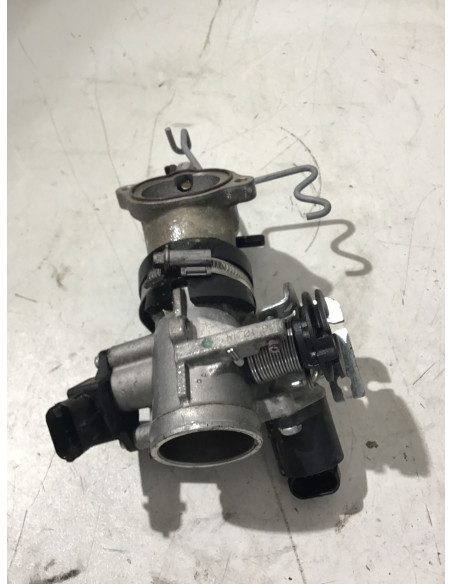 Corps d'injection PEUGEOT METROPOLIS 400 - 2015 - Corps d'injection PEUGEOT METROPOLIS 400 - 2015 -