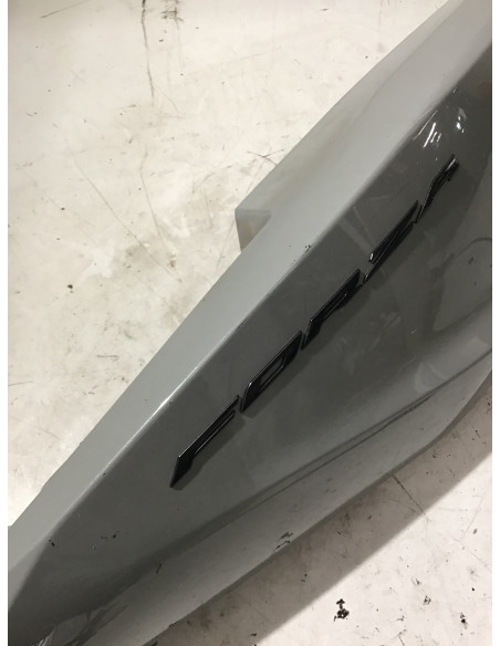 Flanc de selle droit HONDA FORZA 350 - 2021 - 83500-K1B-T000