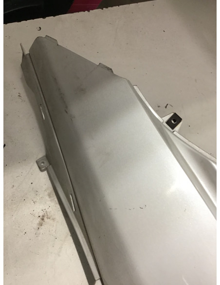 Flanc de selle droit HONDA SWING 125 - 2007/2012 - 83401-KRJ-7900