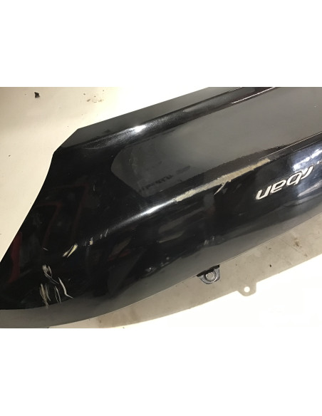 Flanc de selle droit PIAGGIO MP3 YOURBAN 300 - 2011 -