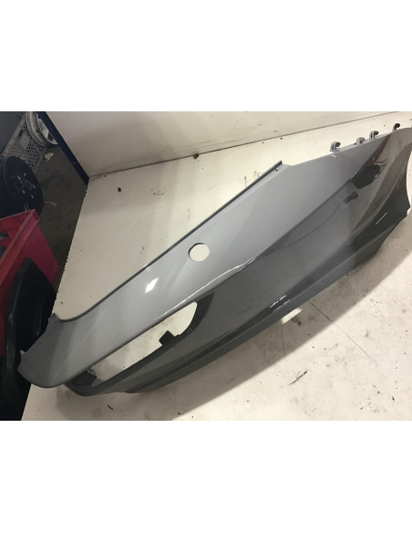 Flanc de selle droit PIAGGIO MP3 500 - 2014/2018 - 1B002011 Occasion