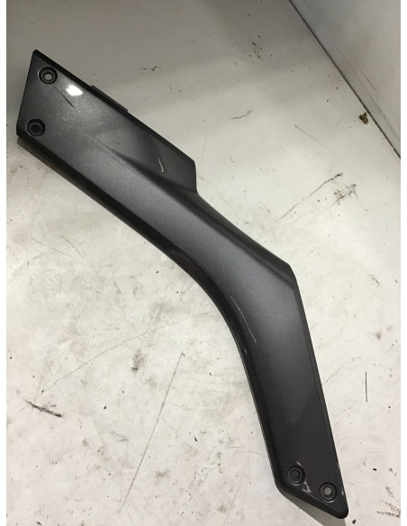 Cache latéral droit APRILIA SRV 850 - 2012 - 653151