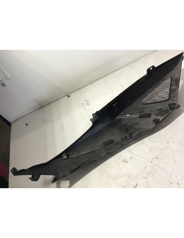 Flanc de selle gauche APRILIA SRV 850 - 2012/2014 - 674463