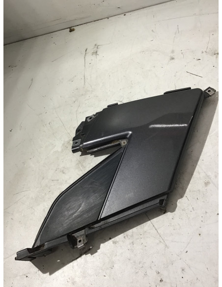 Cache divers gauche GILERA GP 800 - 2008/2017 - 653147 Occasion