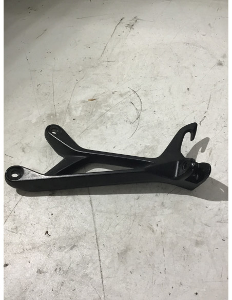 Platine repose-pied arrière gauche SUZUKI GSR 750 - 2011/2012 - Occasion