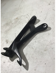 Platine repose-pied arrière gauche SUZUKI GSR 750 - 2011/2012 - Occasion 2