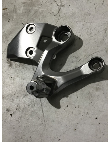 Platine repose-pied avant droit YAMAHA MT09 900 - 2014 - 1RC-27443-00