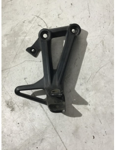 Platine repose-pied arrière droit YAMAHA MT09 900 - 2014/2016 - 1RC-2742L-02 Occasion