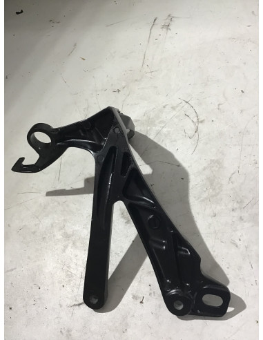 Platine repose-pied arrière droit SUZUKI HAYABUSA 1340 - 2021 -