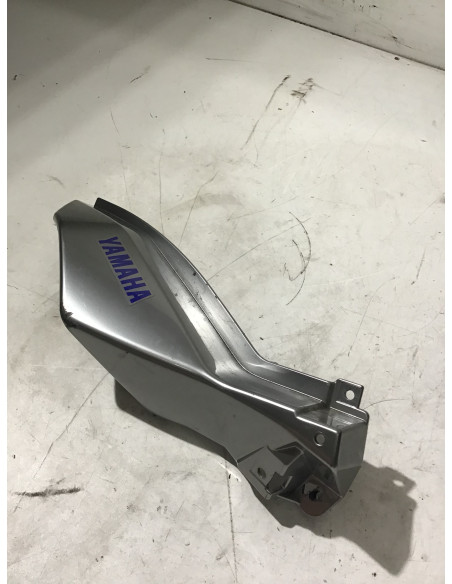 Flanc de selle arrière droit YAMAHA MT07 TRACER 700 - 2020 - BL1-F474A-00 Occasion