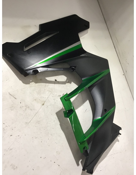 Flanc de carénage droit KAWASAKI NINJA H2 SX 1000 2018/2022 55028-0826 Occasion