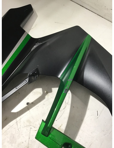 flanc de carénage droit KAWASAKI NINJA H2 SX 1000 2018/2022 55028-0826 Occasion