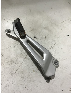 Platine repose-pied arrière droit YAMAHA YBR 125 - 2008 - Occasion