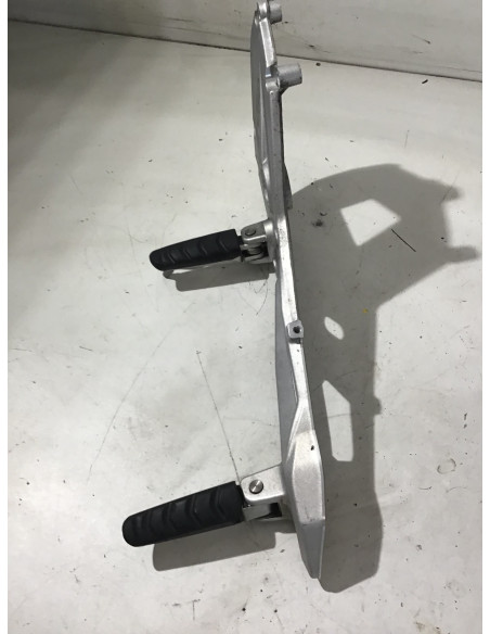 Platine repose-pied gauche BMW 900 F900XR - 2018/2024 - 4671 8404015