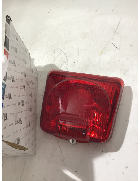 Feu arrière VESPA GTS 125 - 2010/2017 - 1D000570 État Neuf