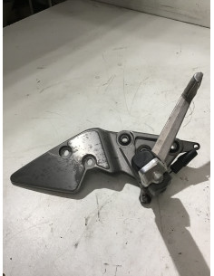 Platine repose-pied droit SUZUKI BANDIT 1200 - 1996/1999 - Occasion