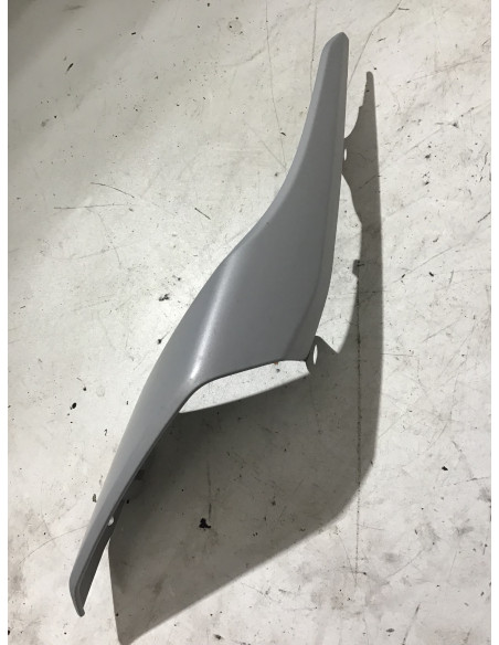 Flanc de selle droit YAMAHA MT07 700 - 2018/2020 - B4C-21721-00