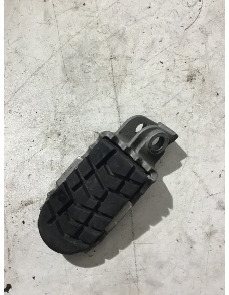 Repose-pied droit KTM SUPER ADVENTURE 1290 - 2020 - 780.03.041.050 Occasion