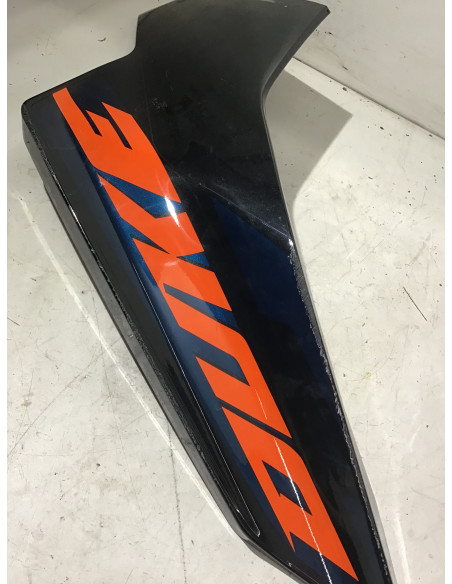 Flanc de carénage gauche KTM DUKE 125 - 2024/2025 - JP181751