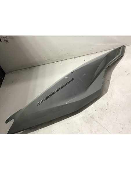 Flanc de selle droit HONDA FORZA 350 - 2022 - 83500-K1B-T000 Occasion