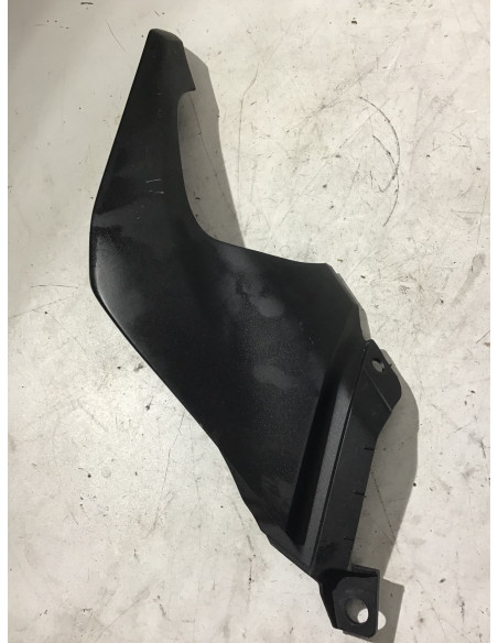 Flanc de selle gauche HONDA CBF 125 - 2018 - 83541-K98-E00 Occasion