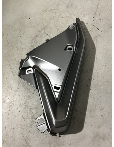 Flanc de carénage droit HONDA FORZA 125 - 2018/2020 - 64530-KOB-T000 Occasion