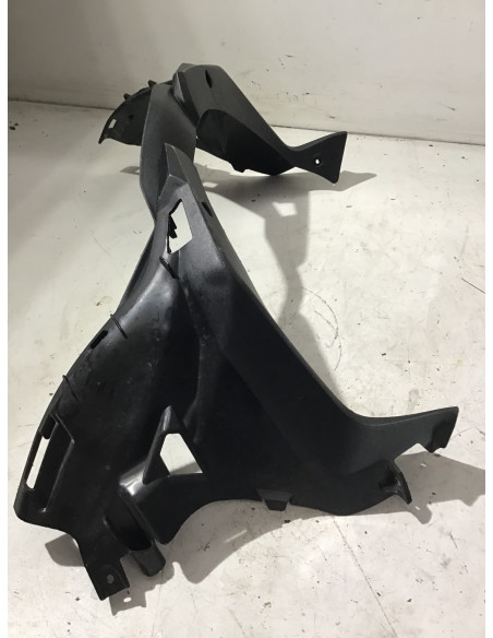 Cache intérieur tête de fourche HONDA FORZA 125 - 2021 - 64510-K1B-T000 Occasion